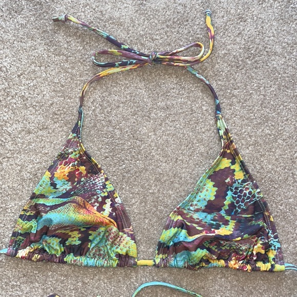 PILYQ MULTI-COLOR PYTHON PRINT TRIANGLE TOP SIZE L - Picture 4 of 9